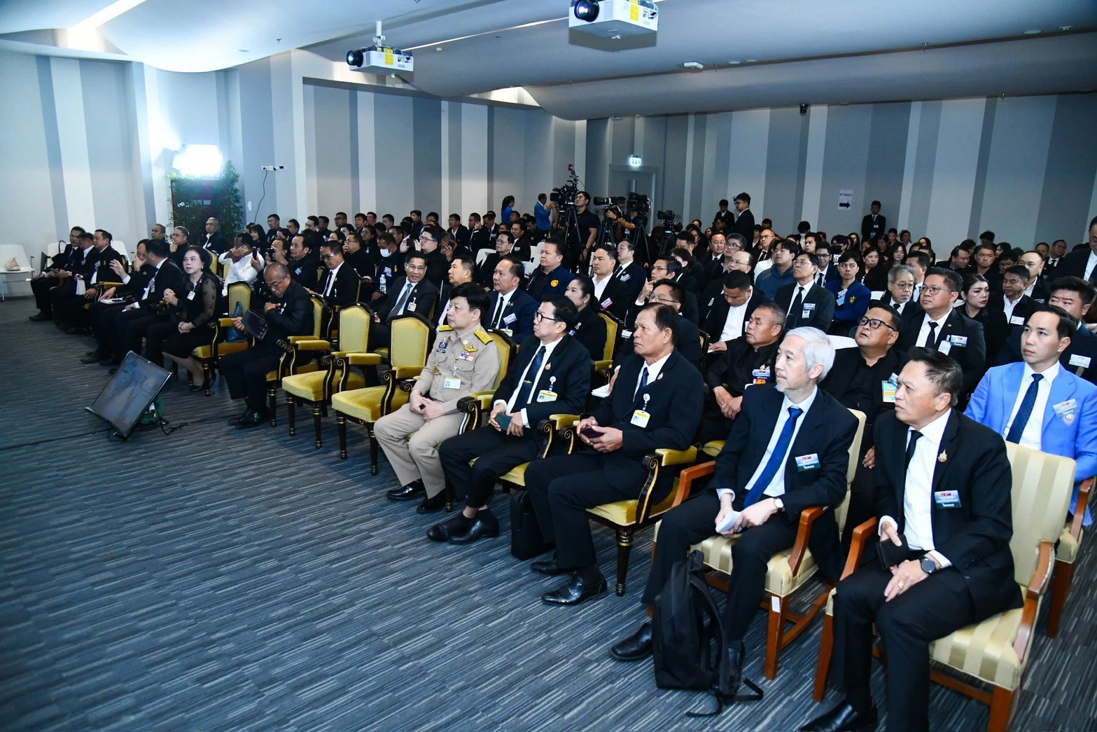 กมธ.การบริหารราชการแผ่นดิน วุฒิสภา จัดสัมมนาเรื่อง “มหาอุทกภัยหาดใหญ่ : จากวิกฤติซ้ำซากสู่เมืองปลอดภัย”